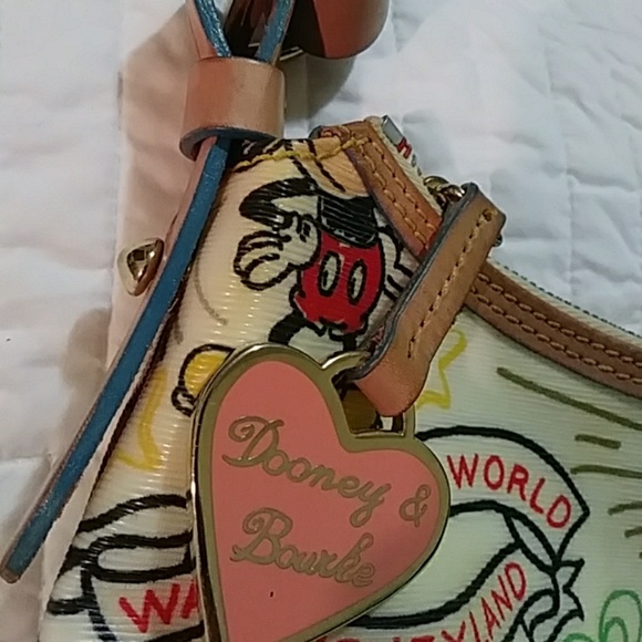 🔥🔥DOONEY & BOURKE HOBO NWOT - Picture 3 of 8